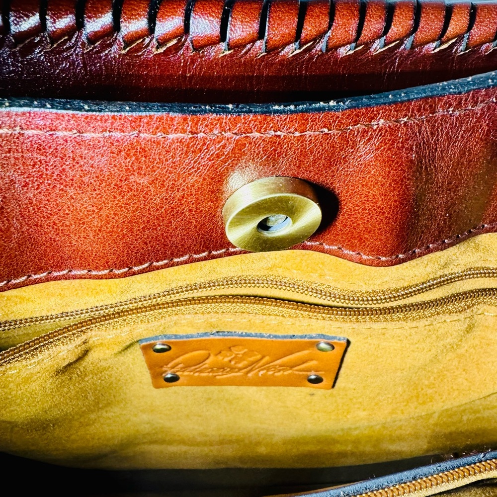 Patricia Nash Leather Handbag - Picture 6 of 7